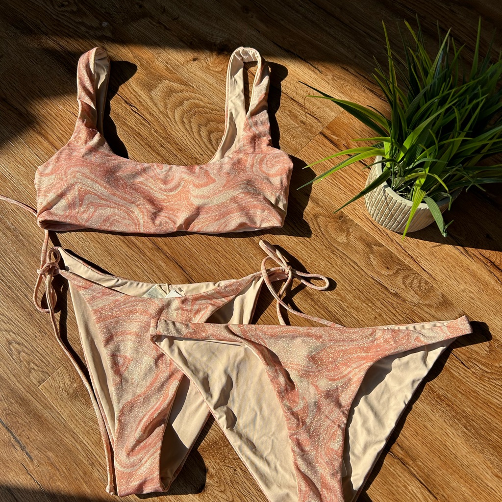 L*Space Marble Classy All Swirls Up Bikini Set Bonus Bottoms 1 Top